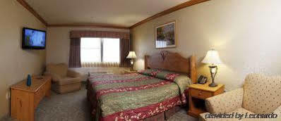 Kewadin St. Ignace Hotel Evergreen Shores Exteriör bild