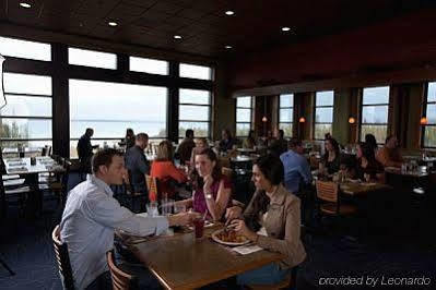 Kewadin St. Ignace Hotel Evergreen Shores Exteriör bild